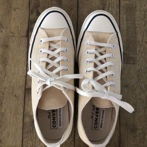 Converse Chuck 70 Low Top Sneakers